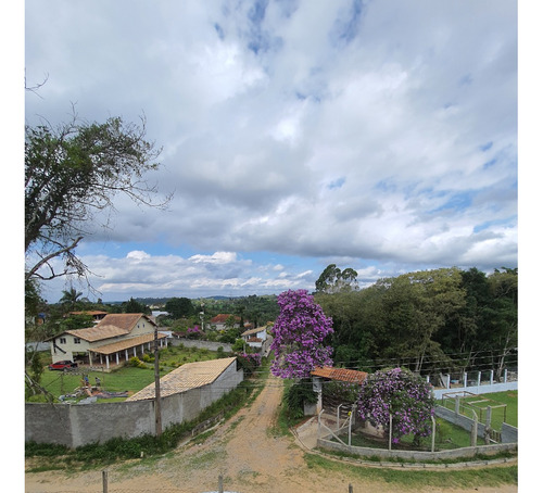 Terreno De 1000m² Em Condomínio Fechado Em Ibiúna Com Construção Semi-pronta!