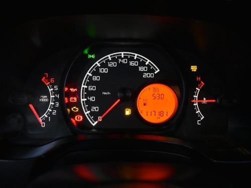 Imagem 4 de 5 de Strada 1.4 Mpi Hard Working Cs 8v Flex 2p Manual