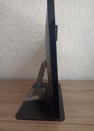 Elegante Monitor Elo Touch 22 Bocinas Integradas (Reacondicionado)