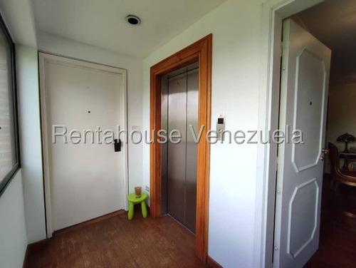 Apartamenot En Venta En El Peñon 25-10877