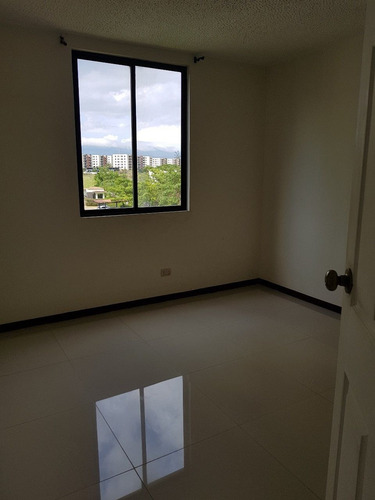 Imagen 5 de 17 de Apartamento En Condominio