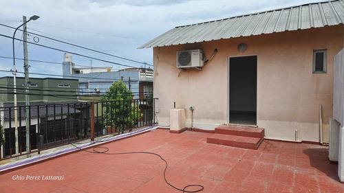 Alquiler Ph 2 Ambientes En Caseros, Con Terraza