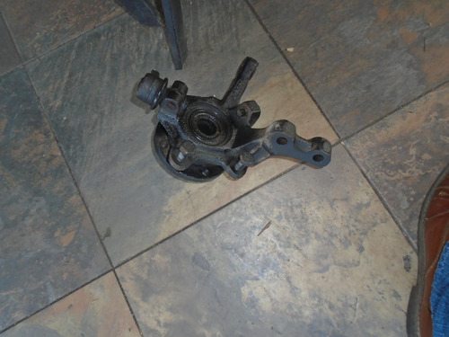 Imagen 3 de 3 de Vendo Muñequilla Delantera Izquierda De Renault Kangoo 2004