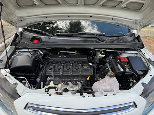 Chevrolet Onix Onix 1.4 MPFI LT 8V FLEX 4P MANUAL