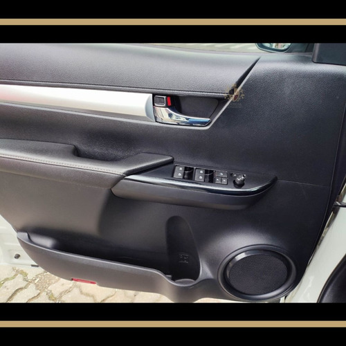 Toyota Hilux 2.8 Tdi Srx Cab. Dupla 4x4 Aut. 4p