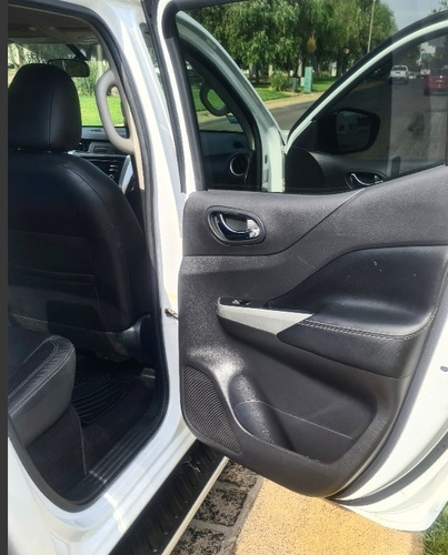 Imagen 7 de 14 de Nissan Np300 Frontier 2020 2.5 Le Diesel Aa 4x4 At