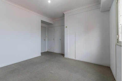 Imagen 14 de 30 de Venta Departamento Muy Luminoso De 4 Ambientes Con Dependencia En Balvanera
