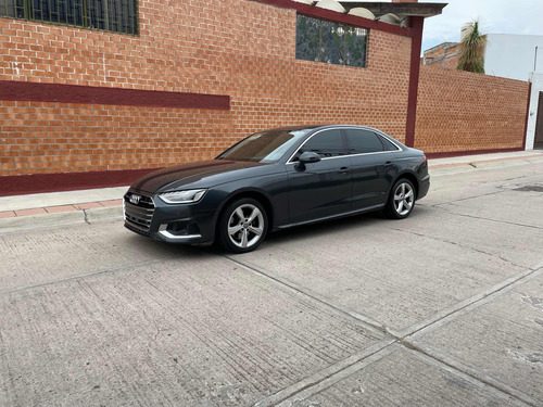 Audi A4 2.0 T Select 190hp Dsg