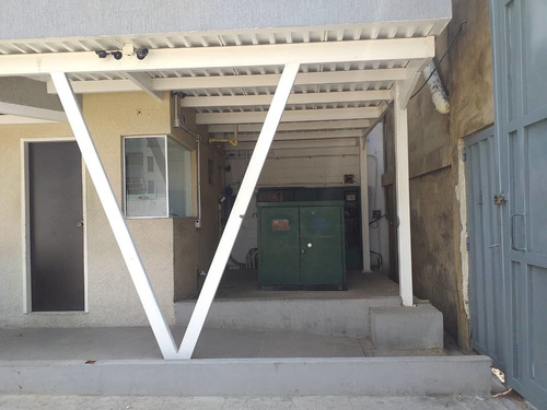 Imagen 2 de 14 de Galpon En Venta, Av. Intercomunal, Barcelona