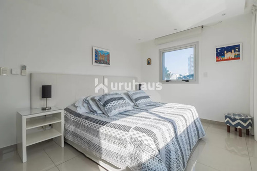 Alquiler Apartamento Tres Dormitorios Playa Brava Edificio Brava Biarritz