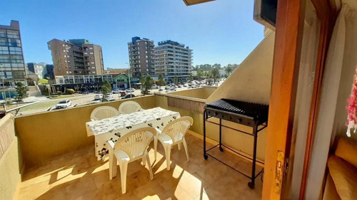 Ed. Costa Verde 1º C - 3 Ambientes Frente Al Mar.-