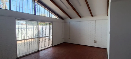 Excelente Propiedad Comercial En Avenida Principal Maipú