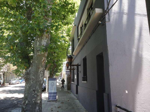 Imagen 2 de 24 de Hotel En Calle 18 De Julio- Colonia Del Sacramento