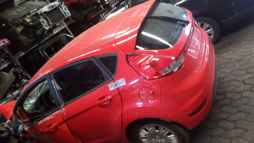 Imagem 3 de 3 de Sucata De Ford New Fiesta Hatch - Motor Câmbio Peças Aces