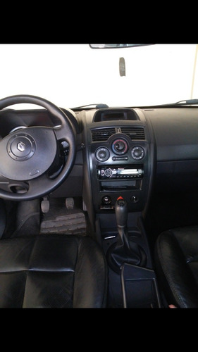 Renault Megane 2007 1.6 Dynamique Hi-flex 4p