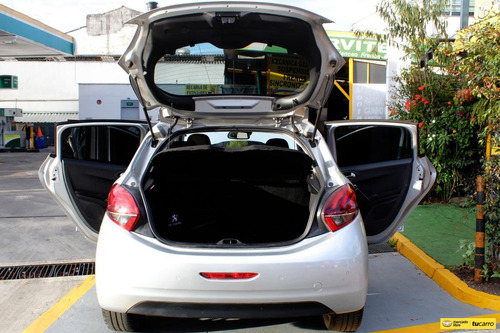 Peugeot 208 1.6 Allure Hdi