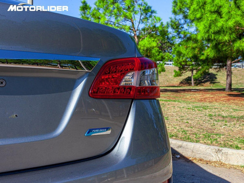 Imagen 18 de 25 de Nissan Sentra 1.8 Exclusive Cvt | Permuta / Financia