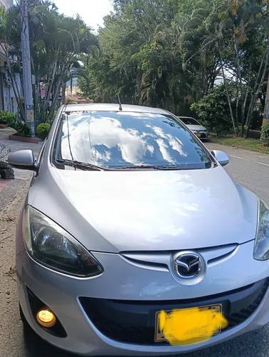 Mazda 2 1.498 sedan
