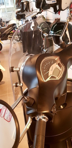 Imagen 3 de 5 de Parabrisas Cupolino Vespa Vlx O Lx 150 Original