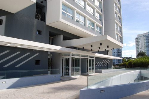 Venta Apartamento 2 Dormitorio One Piscina Barbacoa Parrillero Mucamas Cancha Multiuso Garage Roosevelt Playa Brava Punta Del Este Maldonado