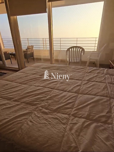 Departamento En Venta De 2 D, 2 B. En Viña Del Mar