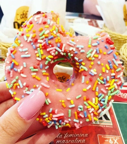Imagem 5 de 5 de Donuts E Cone Trufado