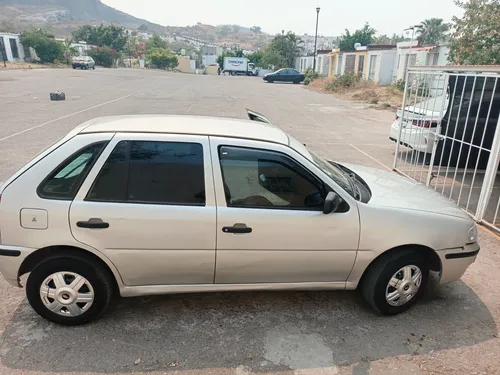 Volkswagen Pointer 1.6 City Mt