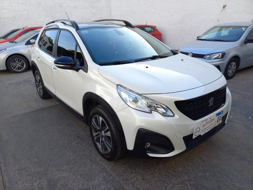 Imagen 12 de 14 de Peugeot 2008 Feline