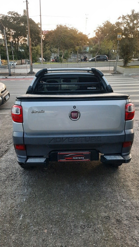 Imagem 4 de 9 de Fiat Strada 2016 1.8 16v Adventure Cab. Dupla Flex 3p
