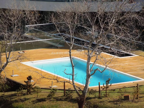 Apartamento En Venta En Icon Tower, Punta Del Este.