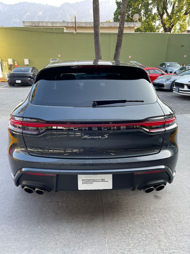 Porsche Macan 2024