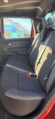 Imagen 9 de 25 de Renault Duster Oroch Outsider 2023 1.3 Turbo