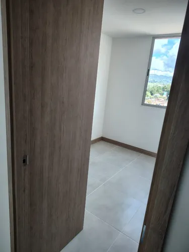 Se Vende Apartamento En La Ceja, Cr L' Orient.