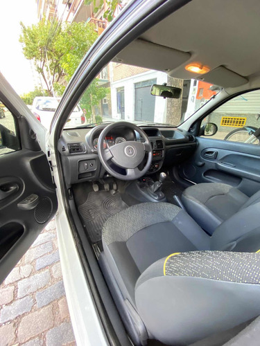 Renault Clio 1.2 Mío Expression Pack Ii Lvavel 2013