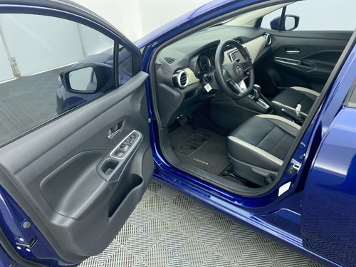 Imagen 15 de 25 de Nissan Versa Exclusive At 1.6