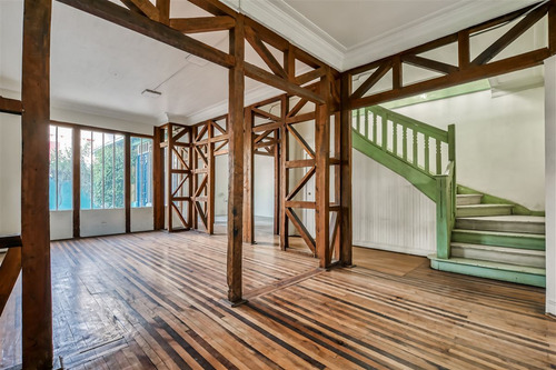 Casa Remodelada Con Patente Comercial En Excelente Estado