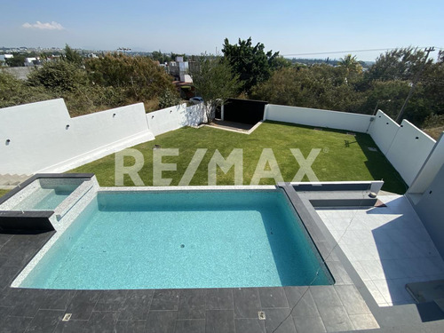 Casa En Venta En Morelos, Fraccionamiento Real De Oaxtepec