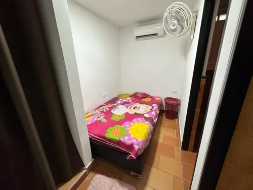 Casa En Venta En El Portico. Cod V30164