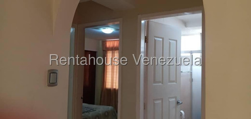 Venta De Apartamento En El Cafetal, Rc 25:18384