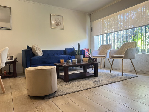 Casa En Venta De 3 Dorm. En La Florida
