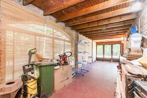 Encantadora Casa En La Martona