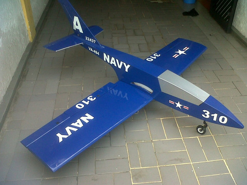 Imagen 1 de 6 de Jet Rc Trainer Robert Model
