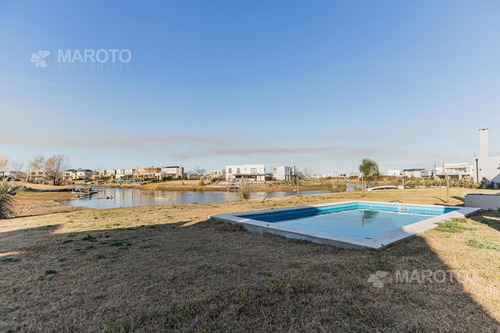 Imagen 15 de 30 de Casa En Venta En El Canton - Maroto Propiedades