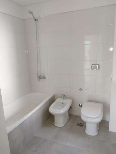 Venta- Ph A Estrenar- 3amb- Ramos Mejía- Con Cochera - Patio - Terraza - Parrilla