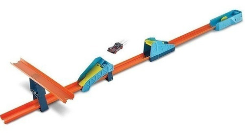Set de salto de longitud Hot Wheels Pista Track, color azul cielo