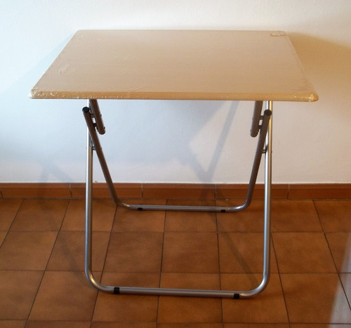 Imagen 2 de 3 de Combo Mesa Plegable Multiusos 70 X 50 X 71.5 Cm Y Banco