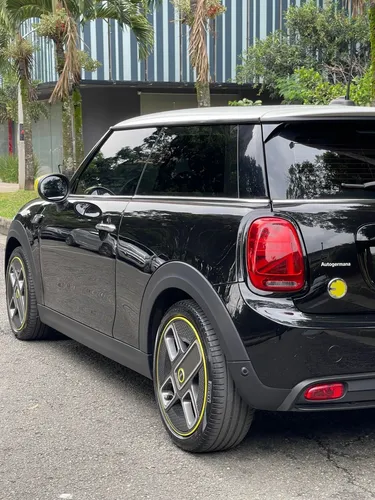 Mini Cooper Se 0.0 Iconic At