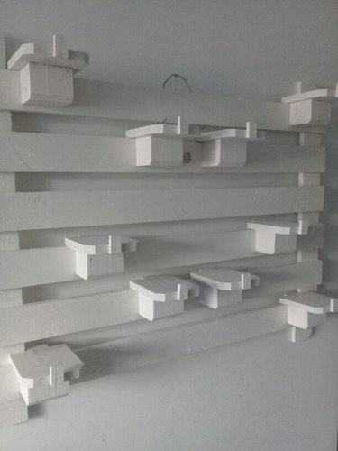 Imagen 8 de 10 de Macetero De Madera Tipo Jardin Vertical