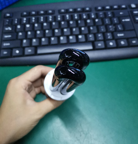 . Bombilla Cfl De Luz Negra Fluorescente Ultravioleta E27 Uv