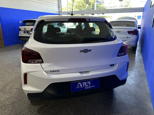 Chevrolet Onix 1.2 Lt